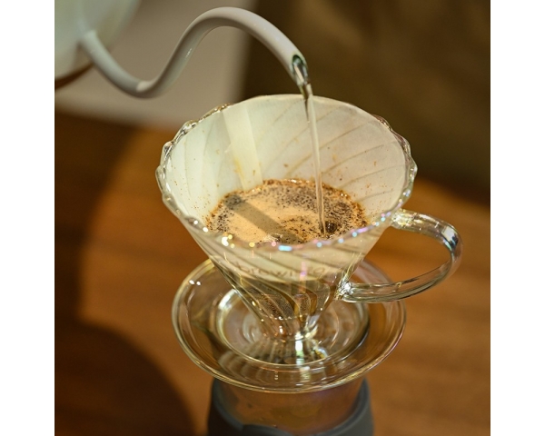 Brewista Artisan Tornado Glass Dripper And Server